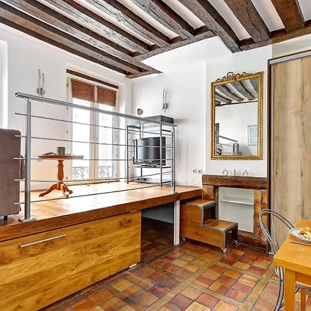 Bnbnova - Charming Near Notre - Dame & Marais * Paris