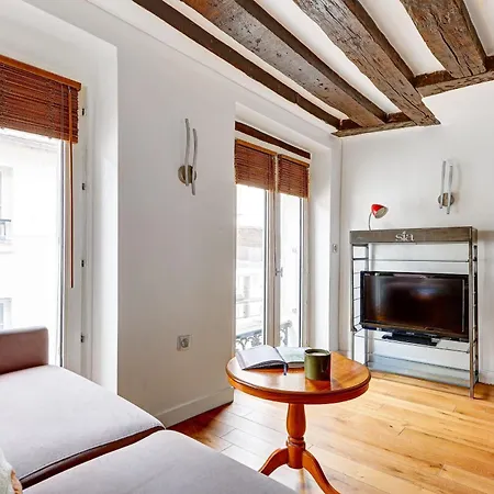 Bnbnova - Charming Near Notre - Dame & Marais * Paris