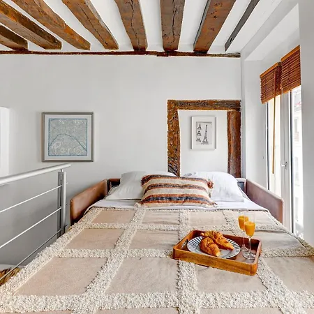 Bnbnova - Charming Near Notre - Dame & Marais * Paris