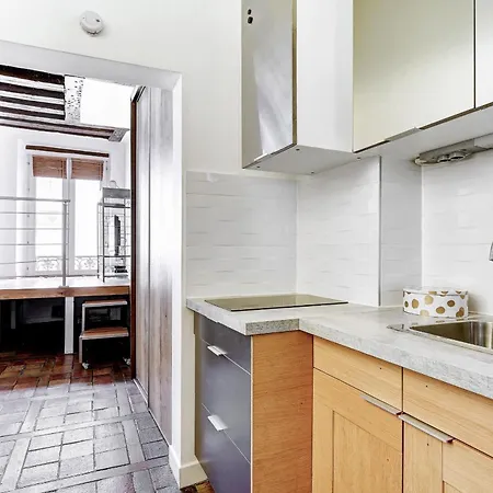 Daire Bnbnova - Charming Near Notre - Dame & Marais *